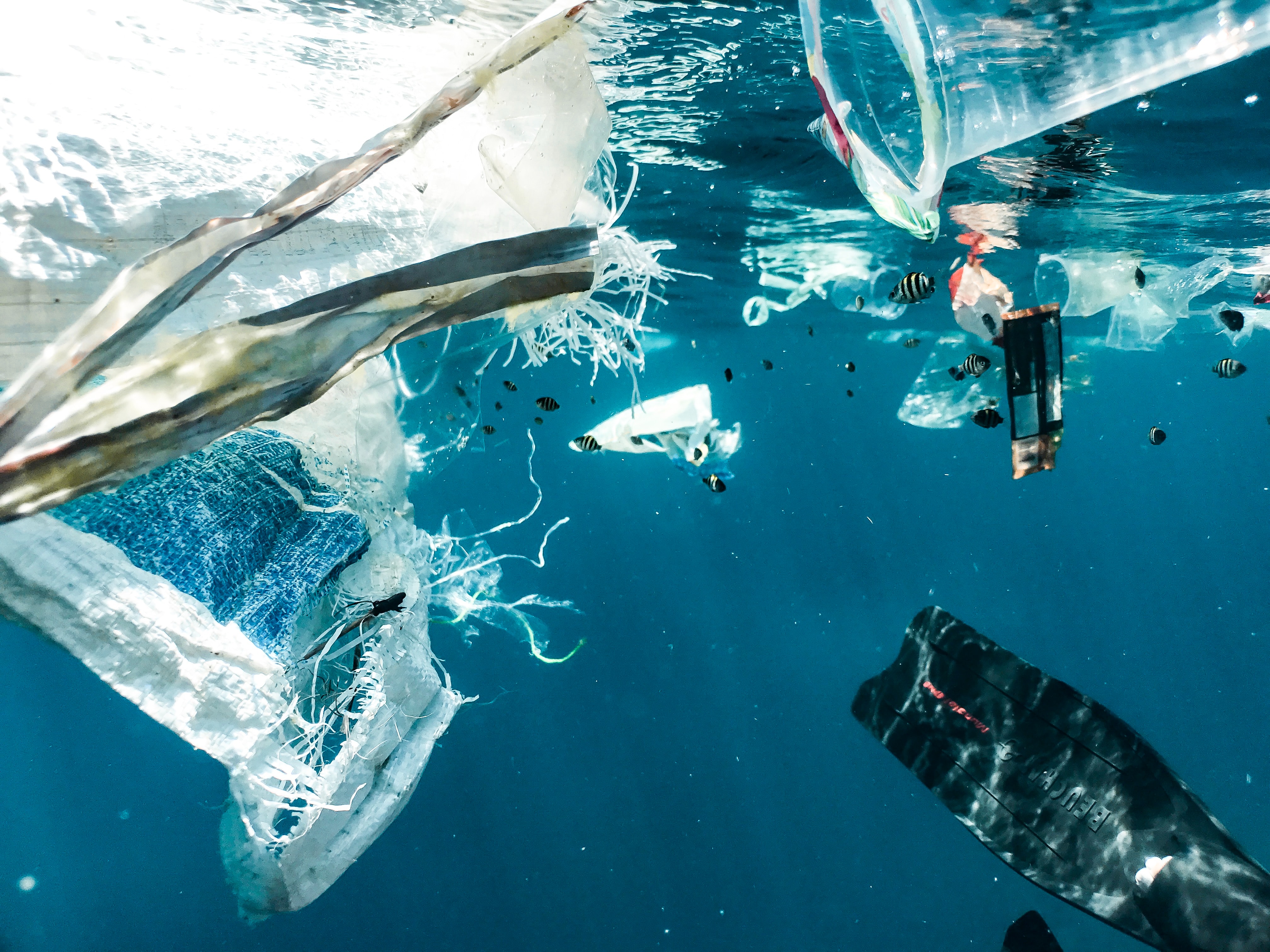 lixo-nos-oceanos